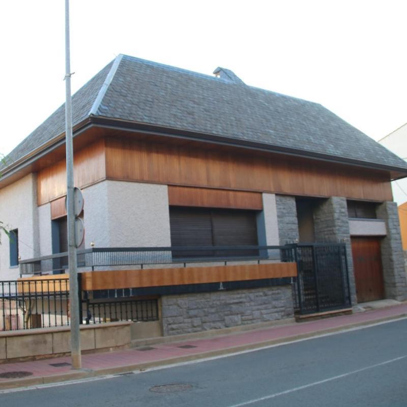 Hostal Burgales Milagro Екстер'єр фото